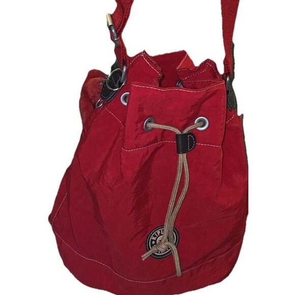 KIPLING VINTAGE Y2K RED Messenger Travel Cross Body W/ Monkey Fuzzy Key Chain - Picture 5 of 16